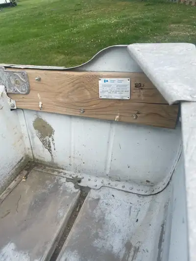 I'm offering a Sterling boat and trailer, a classic combination for your aquatic adventures! This bo...