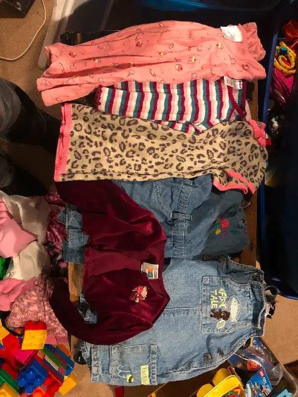 Girls clothes size 2T 24m in Clothing - 2T in Kitchener / Waterloo - Image 7