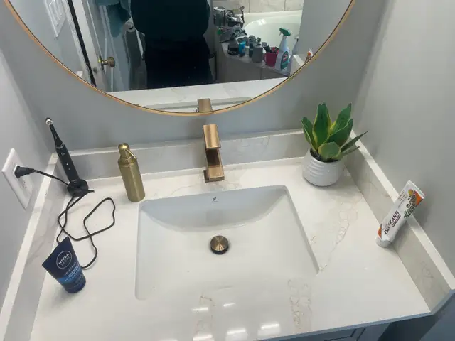 plumber1449046089124423682