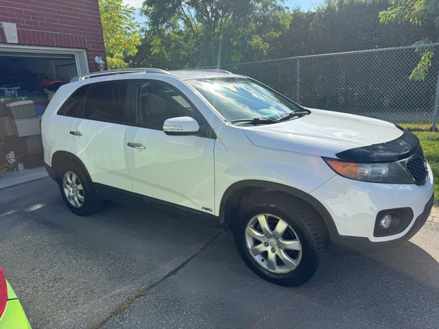 2011 KIA SORENTO LX V6 AWD BLANC - POINTE-CLAIRE dans Autos et camions  à Ville de Montréal - Image 3