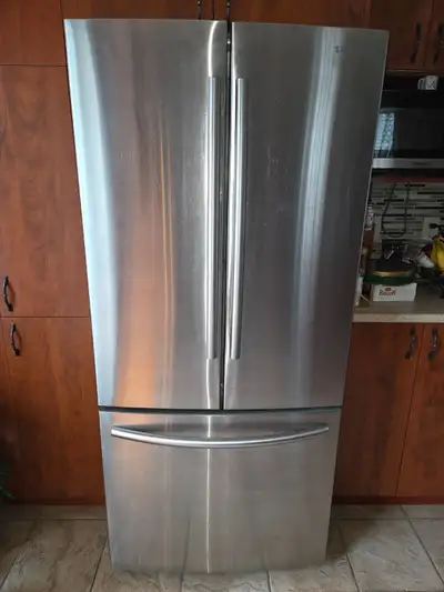 Réfrigérateur/congélateur Samsung RF220NCTASR - congélateur inférieur à porte française - pose libre...