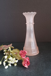 Vintage, pink frosted glass bud vase