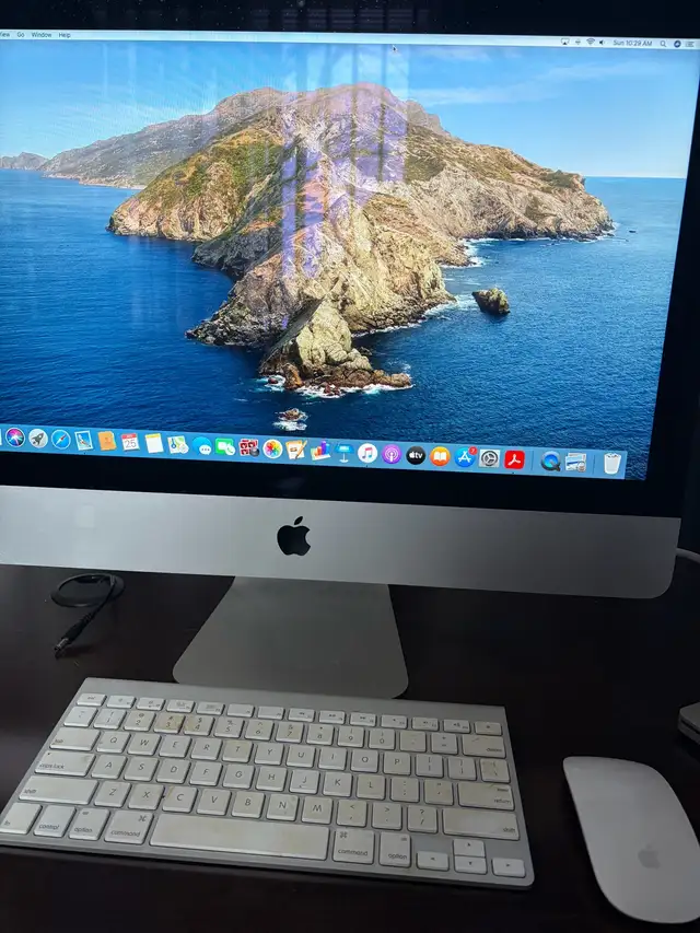 Imac desktop in Desktop Computers in City of Montréal - Image 2