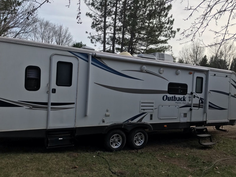 Outback 310tb toy hauler Travel Trailers & Campers Winnipeg Kijiji