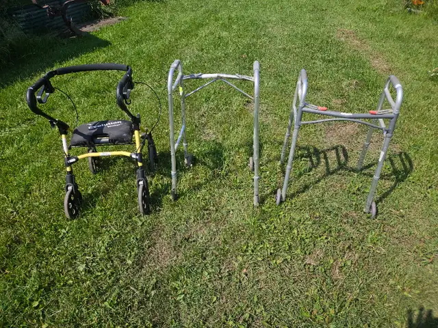 Medical Aluminum Walkers Rollators in Health & Special Needs in Edmonton - Image 2