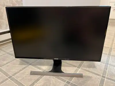 Moniteur Samsung 27 pouces, View more