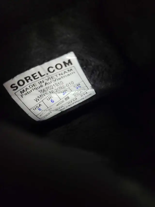 Sorel Winter Boots Women's Size 8 in Women's - Shoes in City of Toronto - Image 7