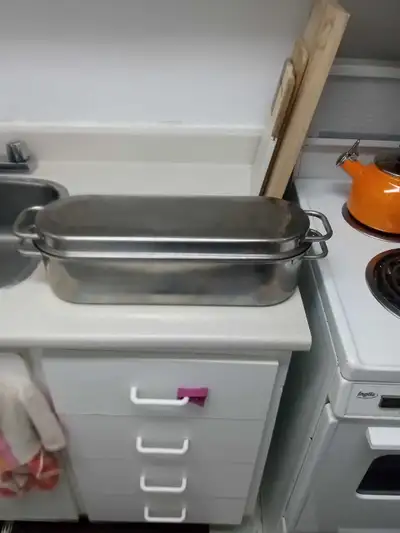 Pan for fish cooking, Chaudron pour cuire du poisson, View more