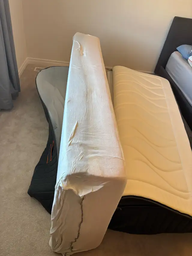Mattress - Queen in Beds & Mattresses in Oshawa / Durham Region - Image 7