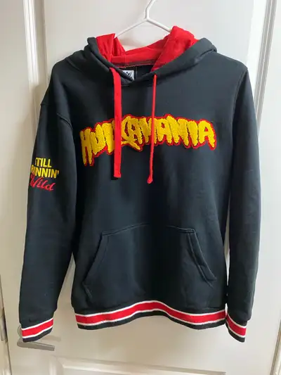 WWF/WWE Hulk Hogan Still Running Wild Sweater Size Small, View more
