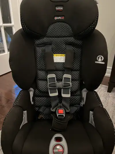 Immaculate clean condition BRITAX Boulevard ClickTight Convertible Car Seat. This is one of the most...