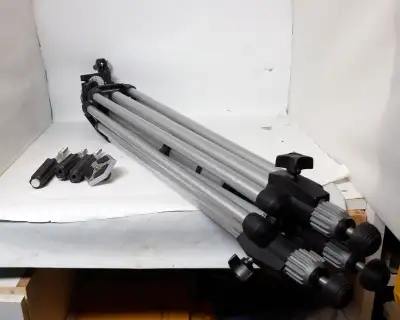 What I have up for sale is a used, good condition Manfrotto Tripod. This is a very nice, used Manfro...