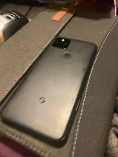 pixel 4a 128 gb slightly broken screen no cracks, View more