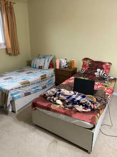 Single Room for Rent, only for 2 Girls - Upper level clean & fully furnished; big window - Wifi & la...