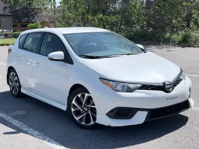 Scion iM fiable, économique, bonne tenu de route et peu coûteuse à entretenir, marque Toyota, compar...