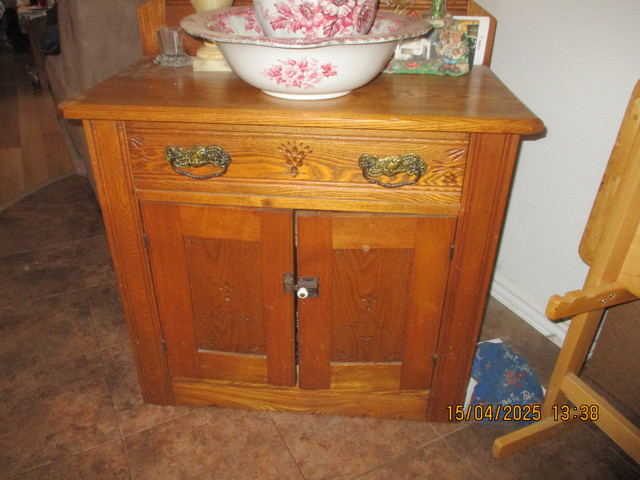 antique wash stand with wash bowl and also a dresser in Dressers & Wardrobes in Trenton