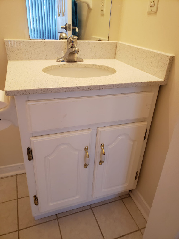 Bathroom Vanity (Granite top + Cabinet) $200 OBO in Cabinets & Countertops in Markham / York Region