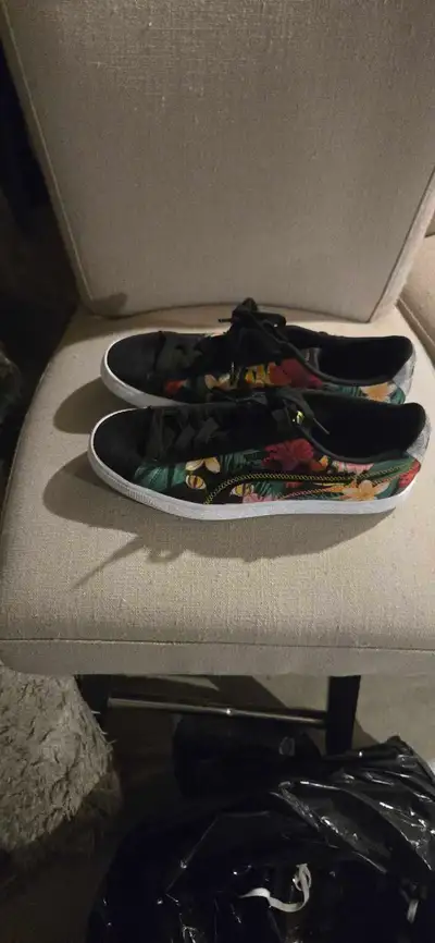 Assorted Men's Sneakers, View more