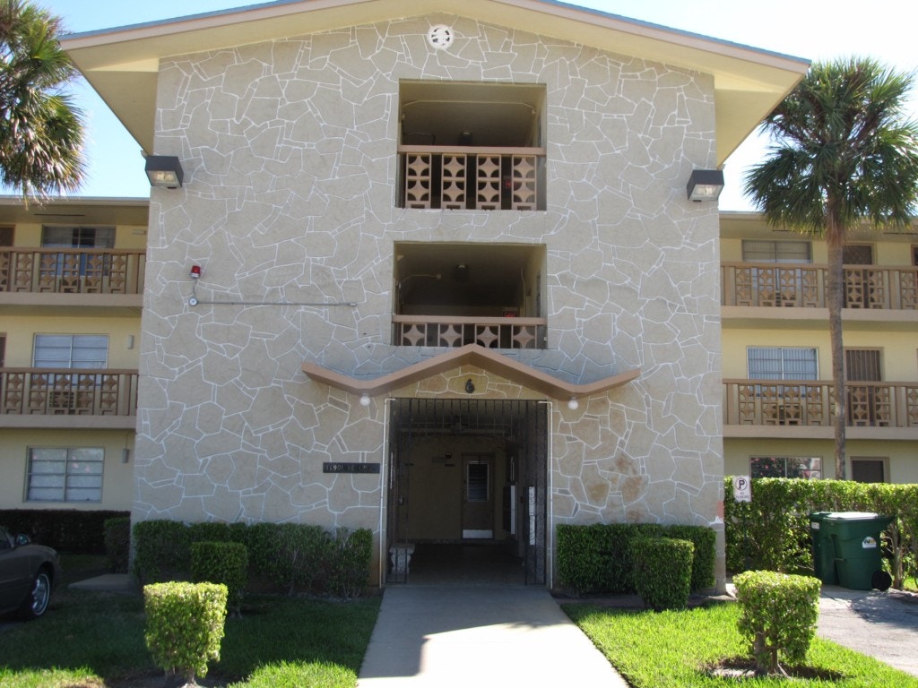 Condo 3 1/2 à vendre à North Miami Beach, en parfaite condition — photo 2