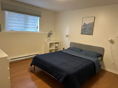 Impeccable condo 3 ½ libre le 1er novembre, entièrement meublé, tout inclus avec internet ultra-rapi...
