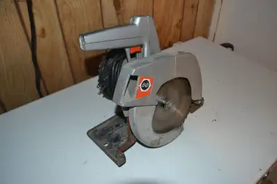 Black and Decker 7 1/4" Utility Circular Saw B-130 9Amp 4400 RPM, View more