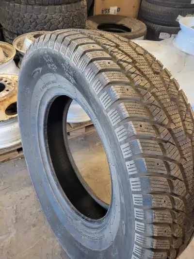 Brand new ONYX NY-W703 265/70R17 $125 Mounting and balancing option available