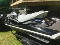 Waverunner VX Deluxe & EZ Dock ONLY 149 hrs.