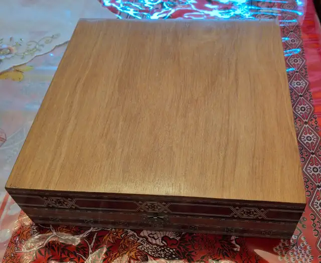 DAMASCUS WOODEN MOTHER OF PEARL INLAY JEWELLERY BOX in Arts & Collectibles in Laval / North Shore - Image 4