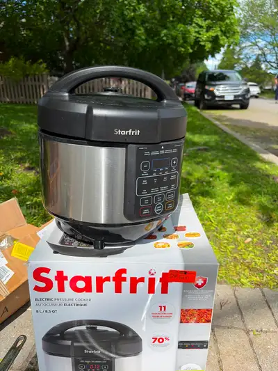 Used once. Starfrit electric pressure cooker.