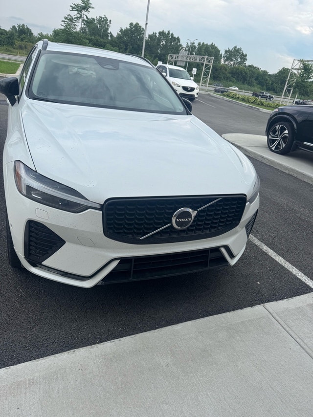 REPRISE DE BAIL – Volvo XC60 B6 AWD Plus Brigh2023 – Seulement 1