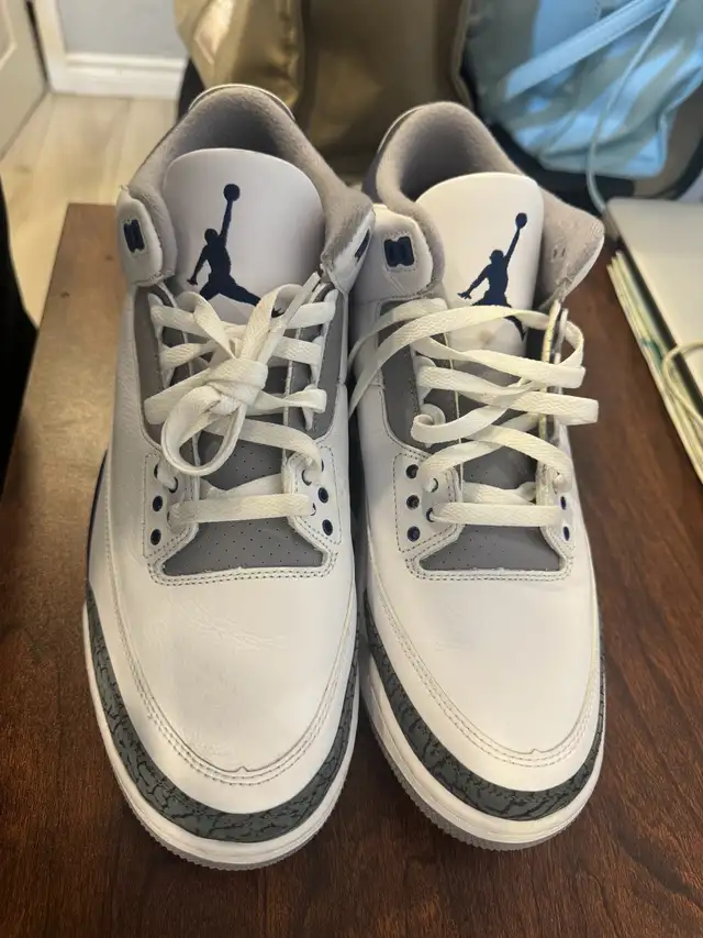 Jordan 3 Retro Navy Blue in Men's Shoes in Mississauga / Peel Region - Image 4