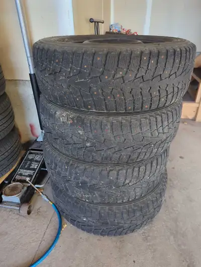 Maxis ArcticTrekker NS3 winter tires. Came off of a 2015 Subaru Forester. Will fit most Subarus and...