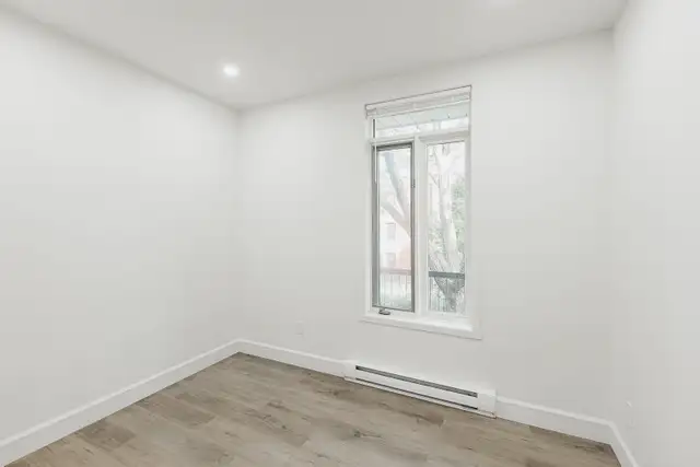 2 bed 1 bathroom apartment in Long Term Rentals in City of Montréal - Image 9