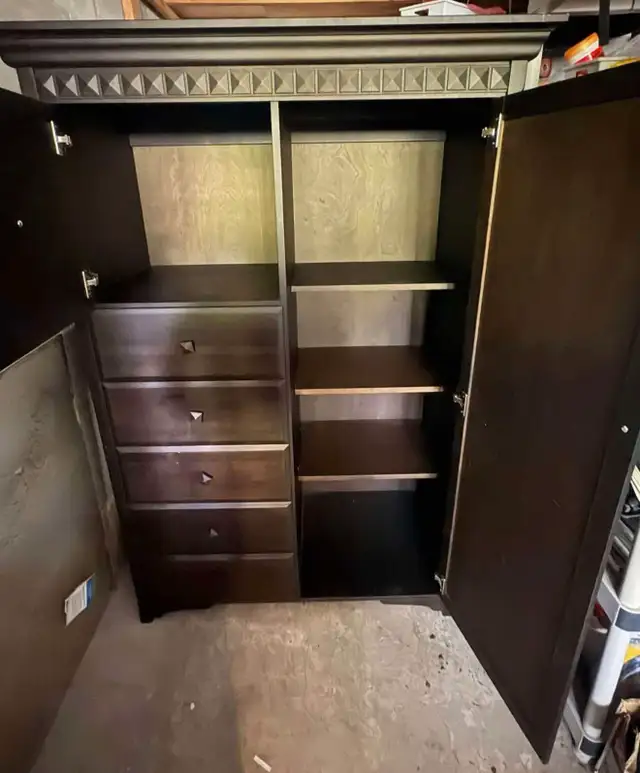 Wooden Armoire in Dressers & Wardrobes in Oakville / Halton Region - Image 2