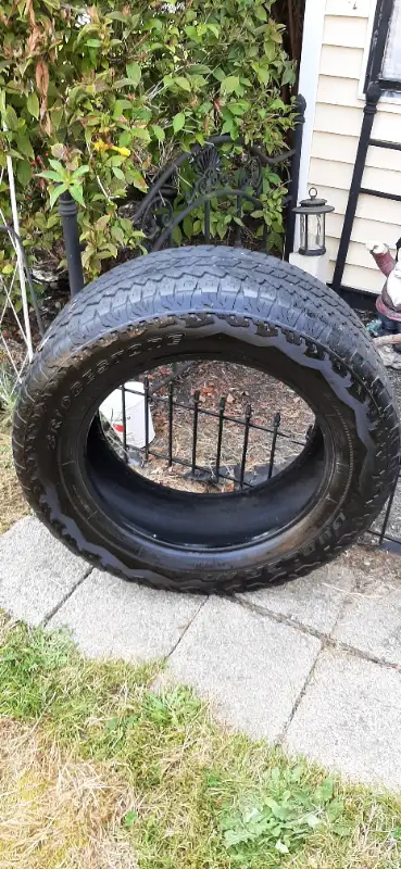 Single tire ( 1 ) Bridgestone dueler A/T 275 60 R20 m+s 75++% tread depth, all around good condition...