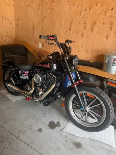 Stock 96” motor roughly 48,000 miles bike is American Stock 6 speed tranny Saddlemen step up tuck an...