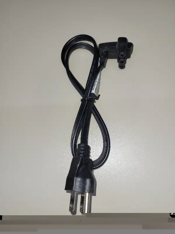Dell 90W - AC Adapter in Cables & Connectors in Mississauga / Peel Region - Image 3
