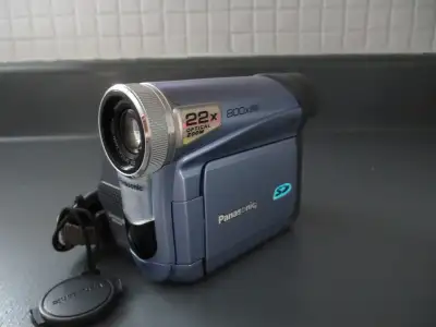 Panasonic compact mini video camcorder, 800X digital zoom, 22X optical zoom included: case, battery...