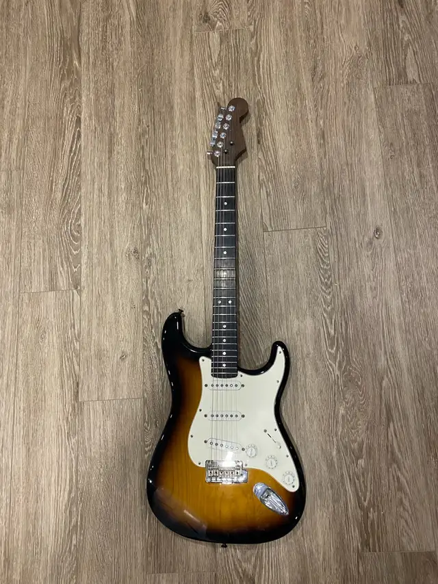 Fender Stratocaster  in Guitars in Oakville / Halton Region - Image 4