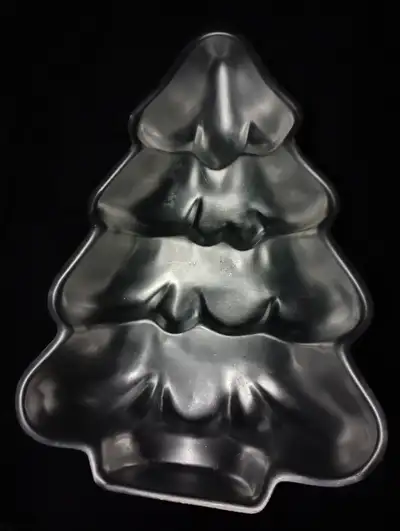 Vintage Christmas Tree Cake Pan, View more