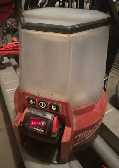 MILWAUKEE SITE LIGHT, View more