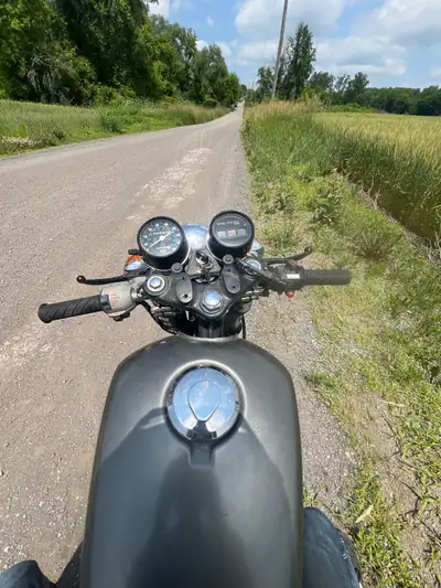 Great condition, reliable, lightweight cruiser.
