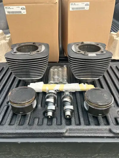 Stock pistons, cylinders, cams, pushrods, pushrod tubes & keepers from a Harley Davidson twin cam 88...