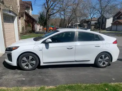 Low mileage 2018 Hyundai Ioniq Plug-in Hybrid Special Edition. Very clean, reliable and fuel efficie...