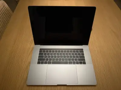 Macbook Pro 15 inch (2016) Quad-Core Intel Core i7; 16 GB RAM, View more