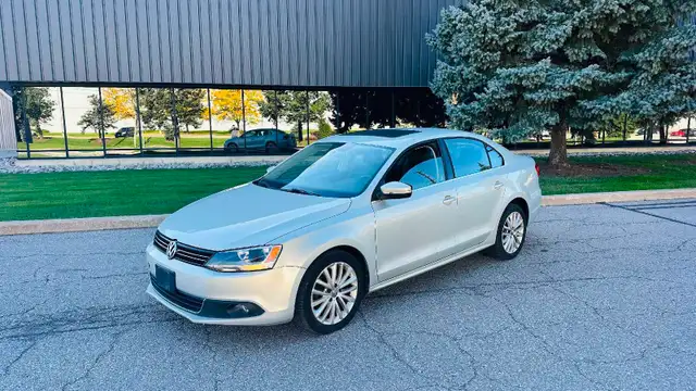 2012 Volkswagen Jetta TDI (FULLY LOADED)