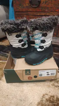 Kamik size 11 winter boots