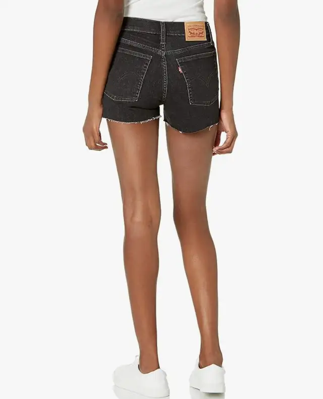 Levi's Shorts in Women's - Bottoms in City of Toronto - Image 8