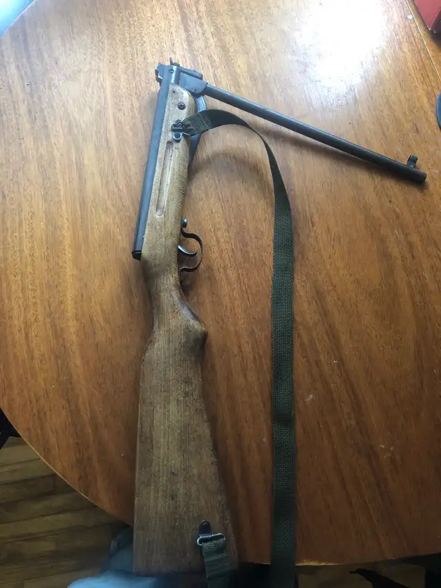 .177 air rifle for kids in Fishing, Camping & Outdoors in Sarnia - Image 4