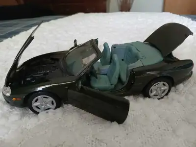 2 Xk8 Jaguars die cast models no box no scratches